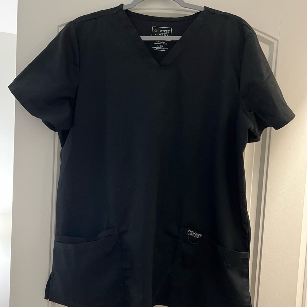 EUC black Cherokee scrub top size large